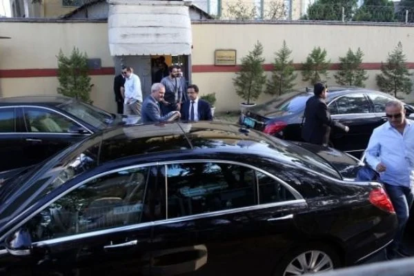 Suudi Arabistan konsolosluğu önünde hareketli anlar