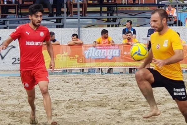 TFF Plaj Futbolu Ligi finalleri Alanya'da başladı