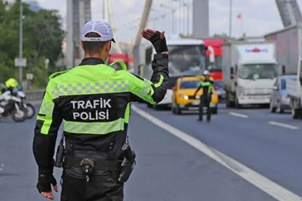 Trafik cezalarını arttıran kanun yürürlüğe girdi