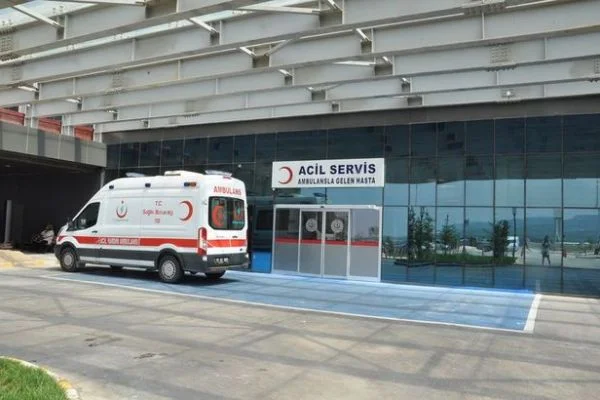 Tuvalette düştü, gözünden giren fırça sapı beynine saplandı