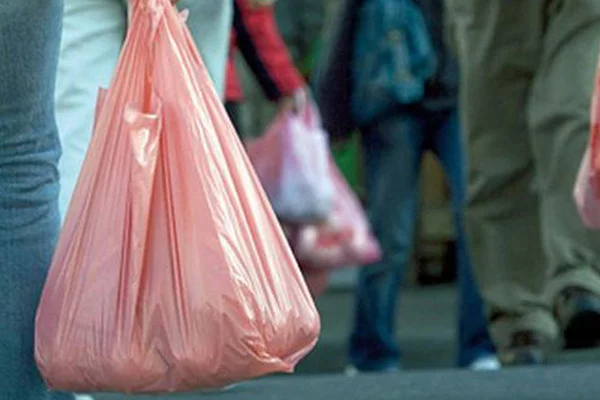 2019'da plastik poşetler ücretli olacak