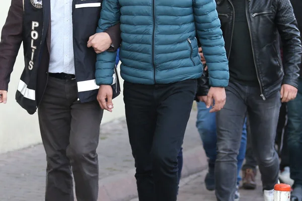 26 ilde FETÖ operasyonu: 56 şüpheliden 17'si yakalandı