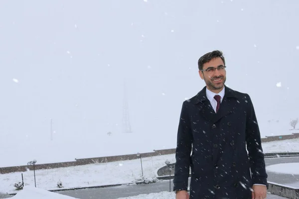 AK Parti Bitlis Belediye Başkan Adayı Nesrullah Tanğlay kimdir?