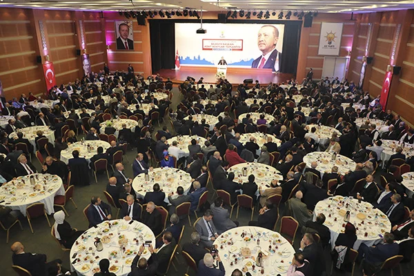AK Parti'nin İstanbul aday adayları buluştu