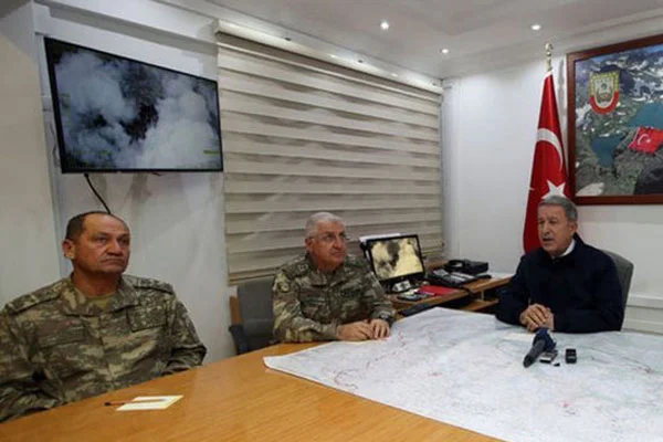 Akar: Hakkari'deki kazada kesinlikle hiçbir dış etki söz konusu değildir