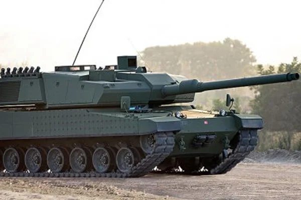 Altay tankı için imzalar atıldı