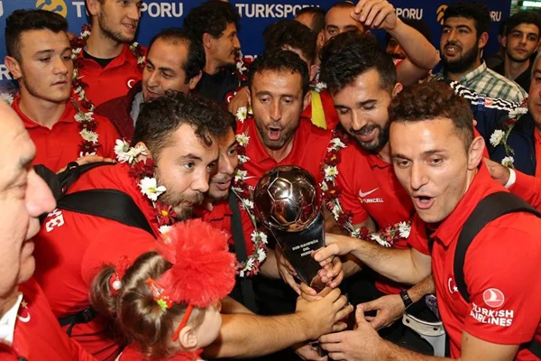 Ampute Milli Takıma 1 milyon TL ödül