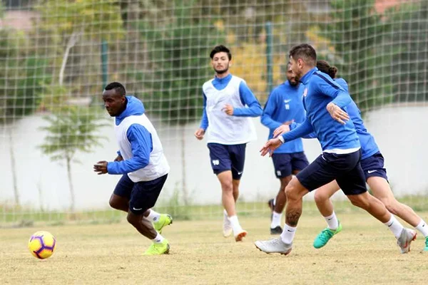 Antalyaspor'da Büyükşehir Belediye Erzurumspor maçı hazırlıklarını sürdürdü