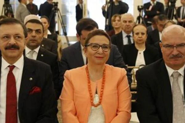 Bakan Pekcan: İhracat destek ofisleri kuruluyor