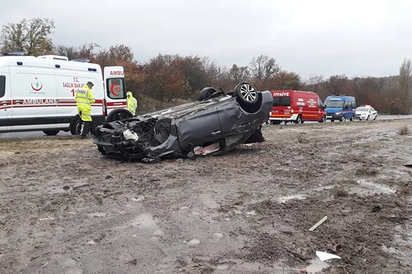 Balıkesir'de trafik kazası: 1 ölü, 3 yaralı