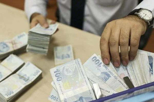 Bankacılık sektörünün mevduatı azaldı