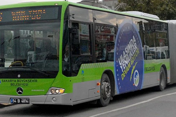Belediye otobüslerinde ücretsiz internet dönemi