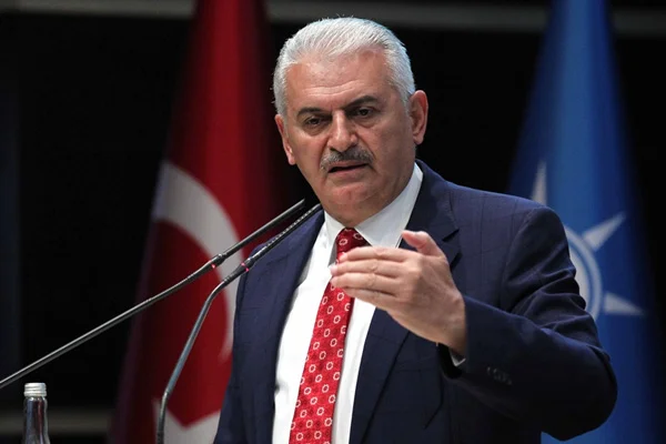 Binali Yıldırım'dan 'Belediye Başkanlığı' açıklaması
