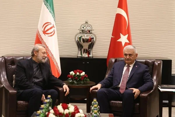 Binali Yıldırım, İranlı mevkidaşı ile görüştü