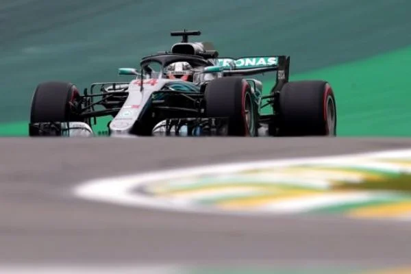 Brezilya'da pole pozisyonu Hamilton'un