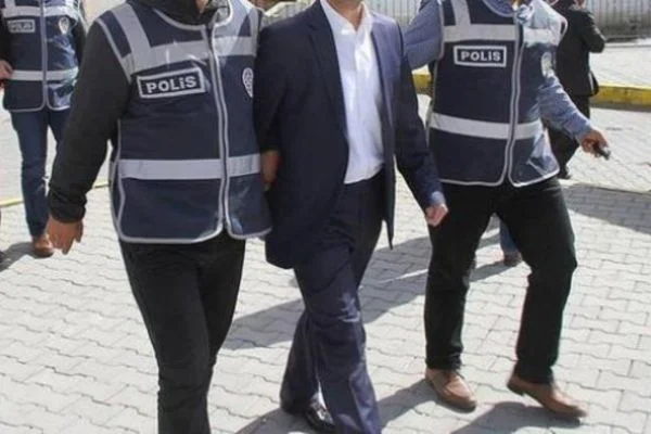 Burdur'daki FETÖ/PDY mütevelli heyeti çatı davası