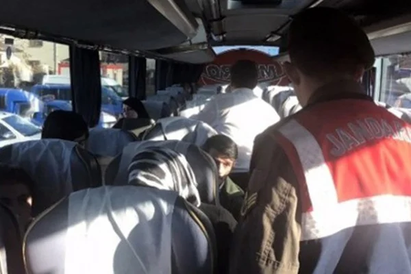 Çantasında uyuşturucuyla yakalandı