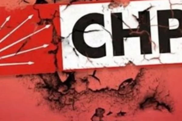CHP'de istifa krizi