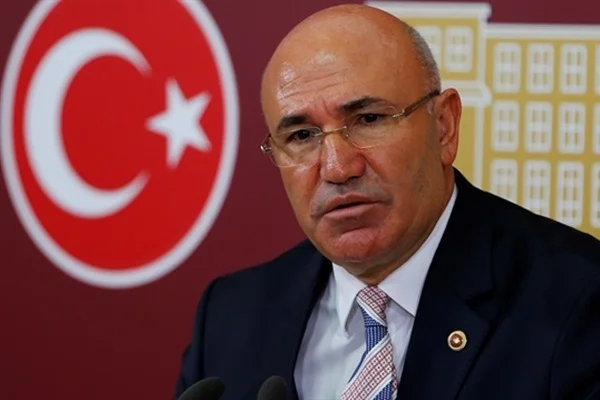 CHP'de toplu istifa! Mahmut Tanal'ın yeğeni de istifa etti