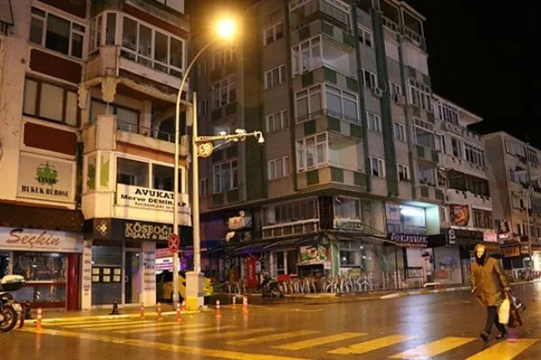 Deprem İstanbul'da hissedildi