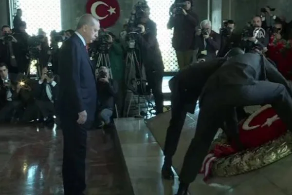 Devlet erkanı Anıtkabir'de