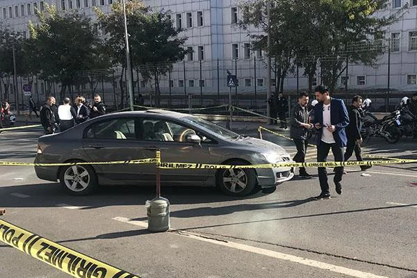 Diyarbakır'da adliye çıkışında silahlı saldırı