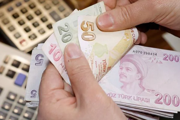 Enflasyon oranına göre en düşük memur maaşı 3 bin 532 TL