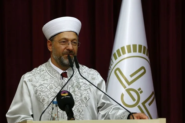 Erbaş: Türkiye ve İran'ın ümmetin istifadesine sunacağı çok iş var