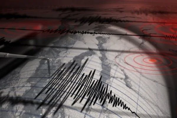 Erzurum'da 4 büyüklüğünde deprem