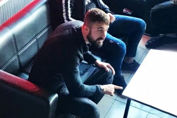 'Evinden aldıracağım' dediği taraftarla buluştu