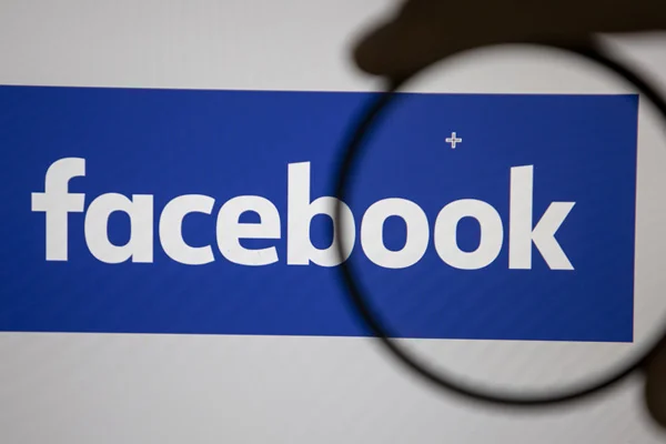 Facebook Fransa'da tacize karşı yeni bir fon başlatıyor