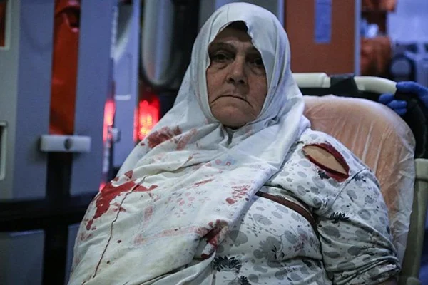 Gasbedemediği Suriyeli kadını bıçakla yaraladı