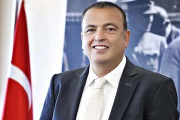 Görevden uzaklaştırılan belediye başkanı Battal İlgezdi hakim karşısında
