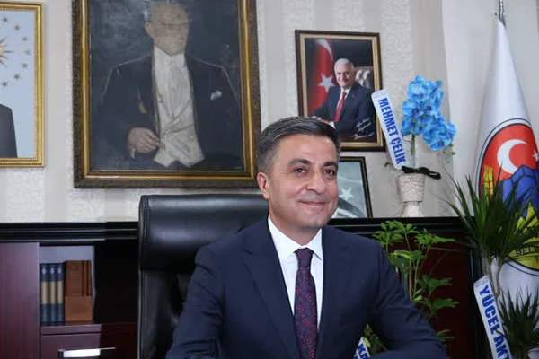 Hüseyin Boz kimdir ?