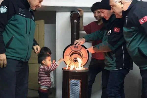 İHH'dan Kastamonu'da 60 aileye soba yardımı