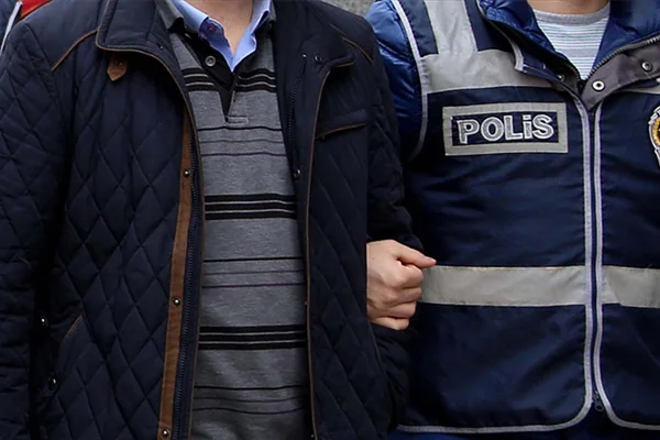 İnfazdan kurtuldu FETÖ'ye ağır darbe vurdu