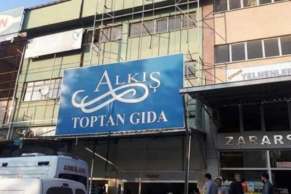 İş adamının feci ölümü! Sesi duyan esnaf şok oldu