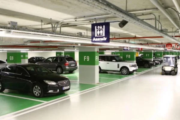 İstanbul'daki dev otopark satılıyor