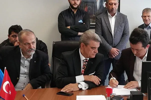 İYİ Partili Çıray'ın ağabeyi, AK Parti'den İzmir aday adayı: Beni Cumhurbaşkanım atasın