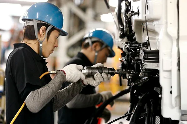 Japonya daha fazla işçiye ihtiyaç duyuyor