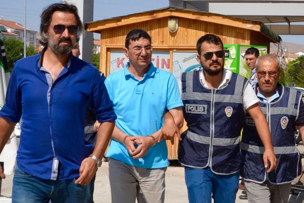 MHP'li muhaliflere kurultay yolunu açan eski hakime hapis cezası