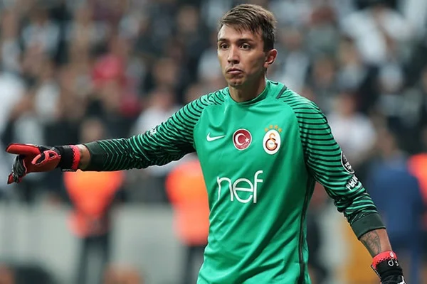 Muslera'dan açıklama: Sinirliyim...