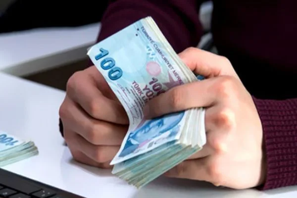 Ocak'ta emekliye 4 aylık zam