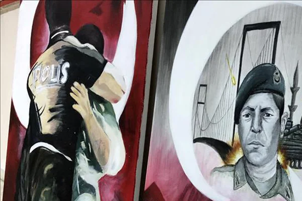 Öğrenciler 15 Temmuz şehitlerini resmetti