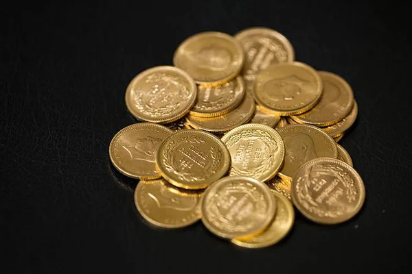 Ons altın 5 haftanın en düşük seviyesini gördü