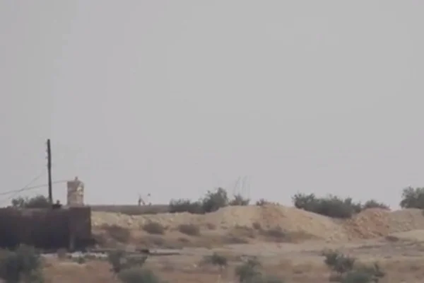 PYD, Münbiç'te tünel kazmaya başladı