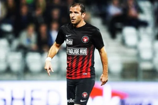 Rafael van der Vaart aktif kariyerini noktaladı