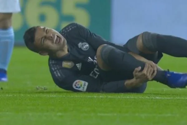 Real Madrid'e Nacho ve Casemiro'dan kötü haber