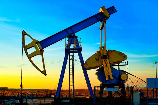 Rus enerji şirketi Lukoil: Yaptırımlar kaldırılana kadar İran'la anlaşma imzalamayacağız