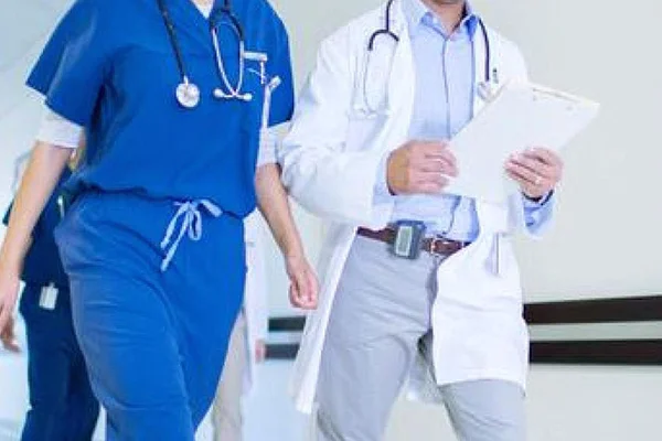 Sağlık Bakanı'ndan doktora şiddet açıklaması